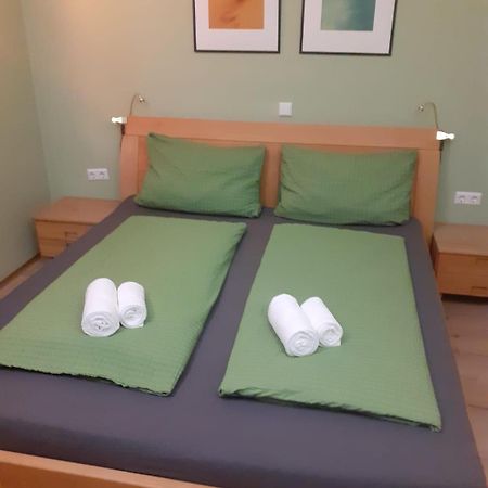 וינה Luna Apartments מראה חיצוני תמונה