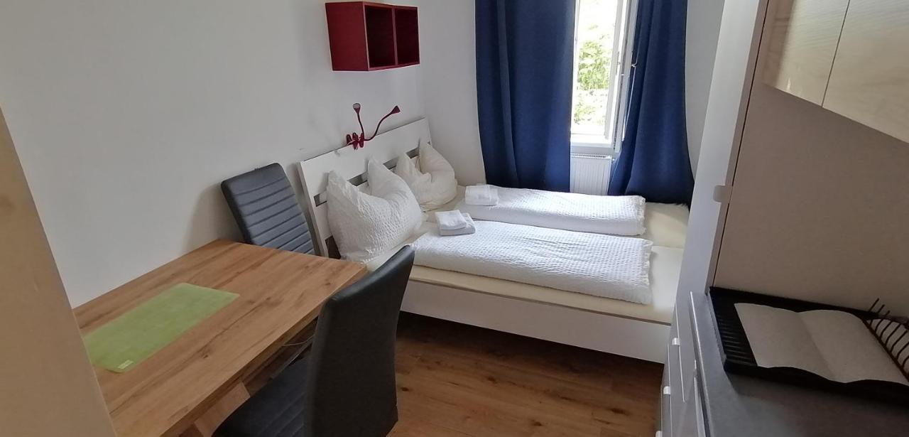 וינה Luna Apartments מראה חיצוני תמונה