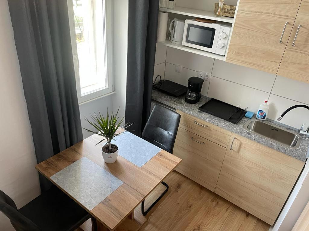 וינה Luna Apartments מראה חיצוני תמונה