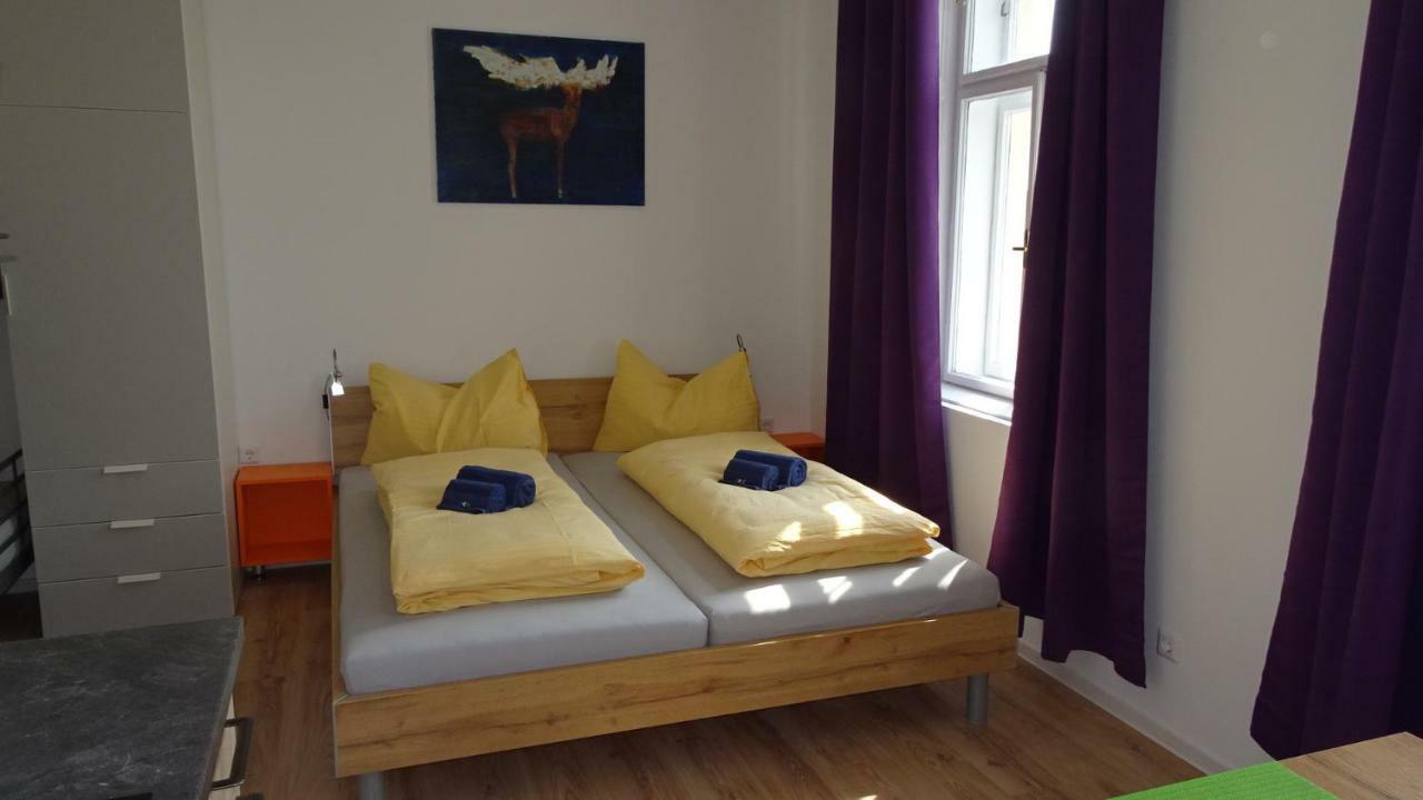 וינה Luna Apartments מראה חיצוני תמונה
